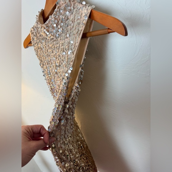 French Connection Cosmic Beam Embellished Mini Dress Billini Sequin Gold/Silver - Picture 6 of 8